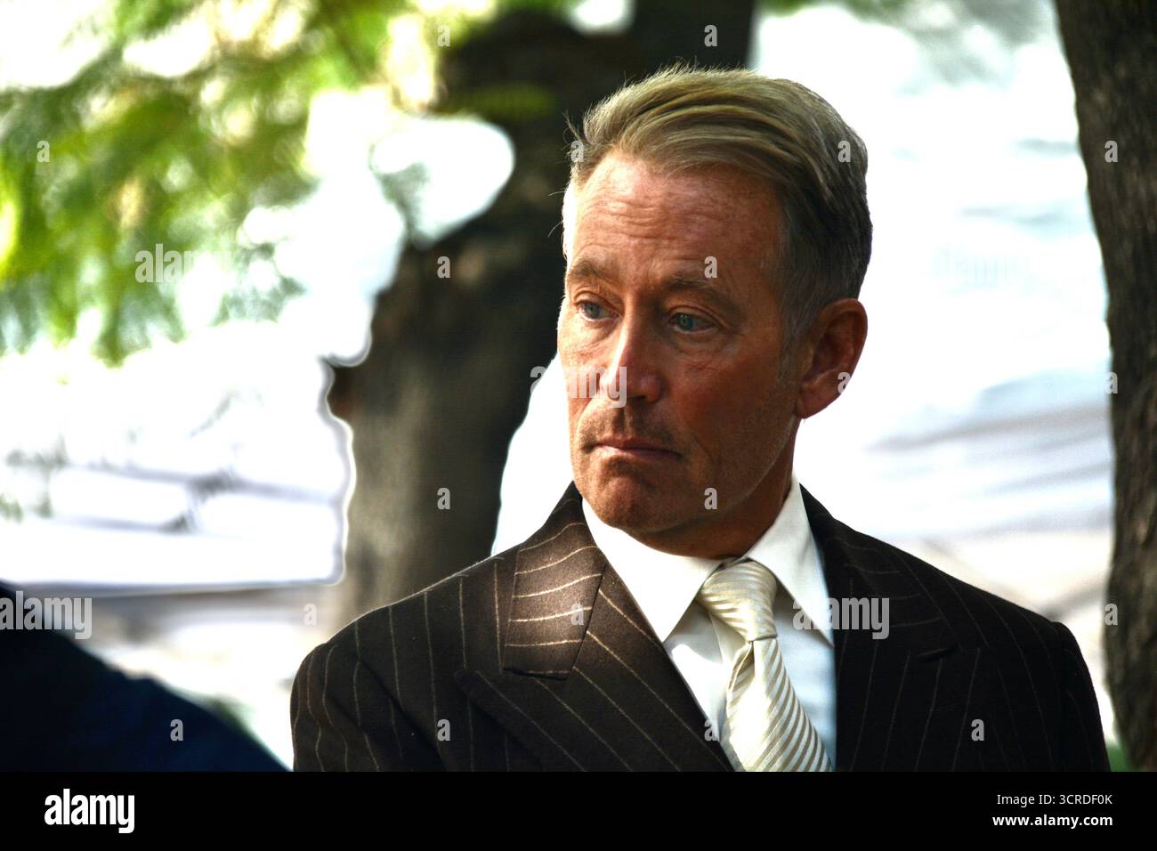 Los Angeles, Kalifornien, USA. 30. September 2025. Der Fernsehautor und Produzent Peter Marc Jacobson nimmt am 30. September 2025 an Fran Dreschers Hollywood Walk of Fame-Star-Zeremonie in Los Angeles Teil. Quelle: Sharon Graphics/Alamy Live News Stockfoto