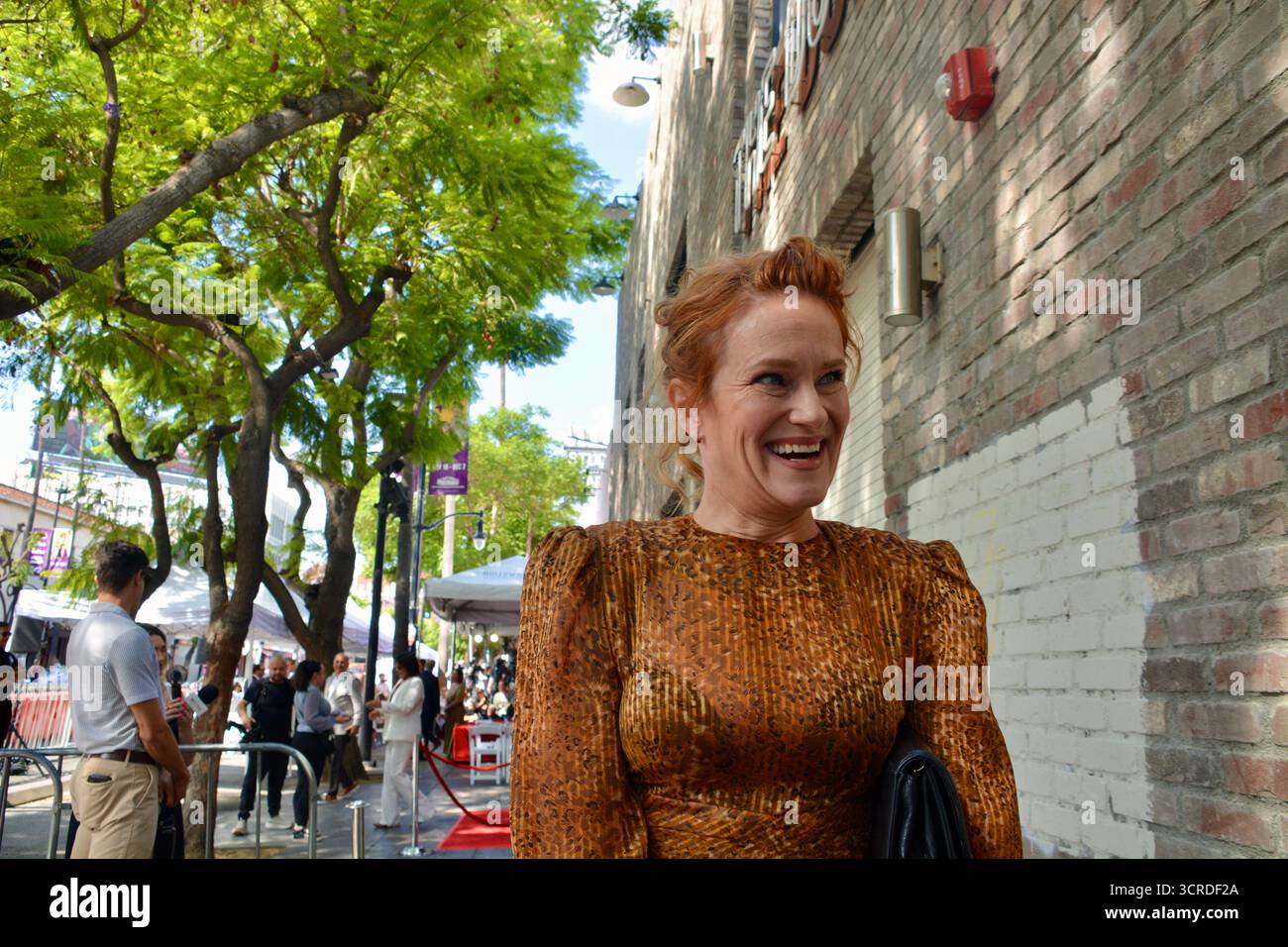 Los Angeles, Kalifornien, USA. 30. September 2025. Schauspielerin Nicholle Tom nimmt am 30. September 2025 an Fran Dreschers Hollywood Walk of Fame-Star-Zeremonie in Los Angeles Teil. Quelle: Sharon Graphics/Alamy Live News Stockfoto