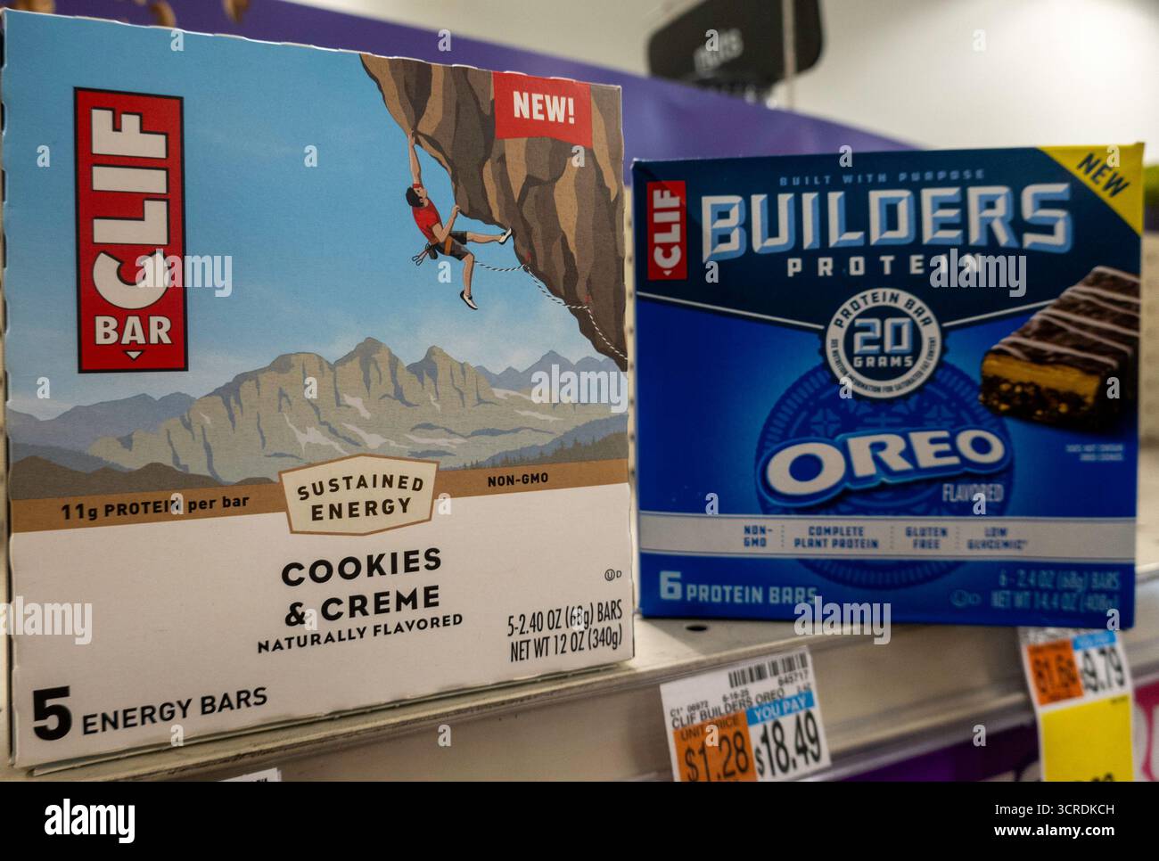 CVS Pharmacy bietet eine Lebensmittelabteilung, New York City, USA 2025 Stockfoto