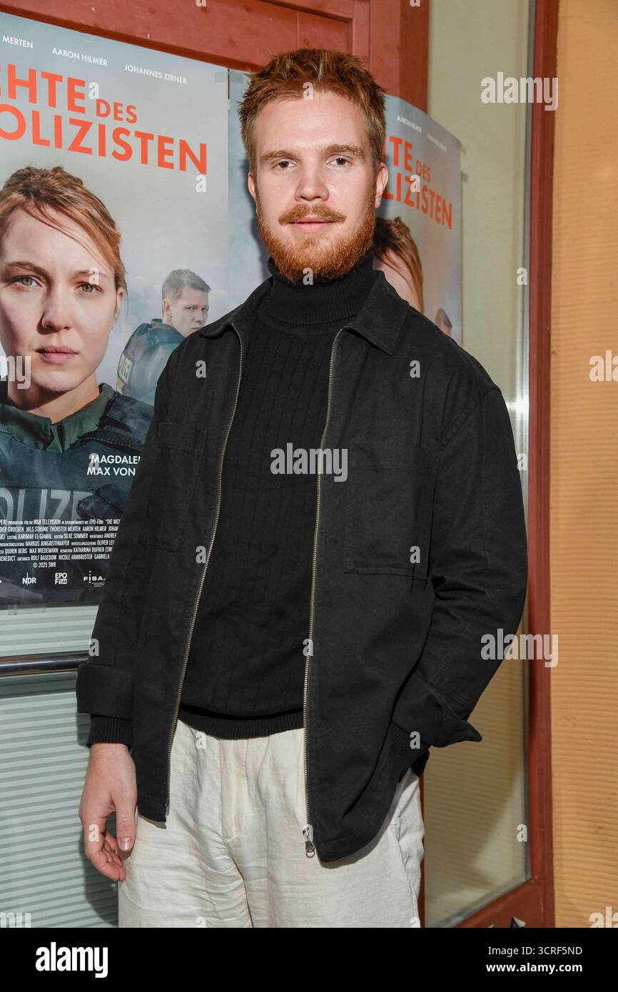 abb Matti Schuldt beim Fotocall des ARD SWR Thrillers die Nichte des Polizisten im BABYLON Kino, Berlin, den 30.09.2025 Berlin Deutschland *** abb Matti Schuldt beim Fotocall des ARD SWR Thrillers die Nichte des Polizisten im BABYLON Kino, Berlin, 30 09 2025 Berlin Stockfoto