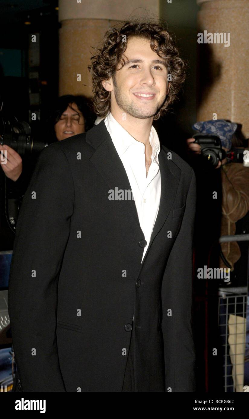Josh Groban bei der britischen Premiere des Polar Express. Vue Leicester Square, London, 17. November 2004 Stockfoto