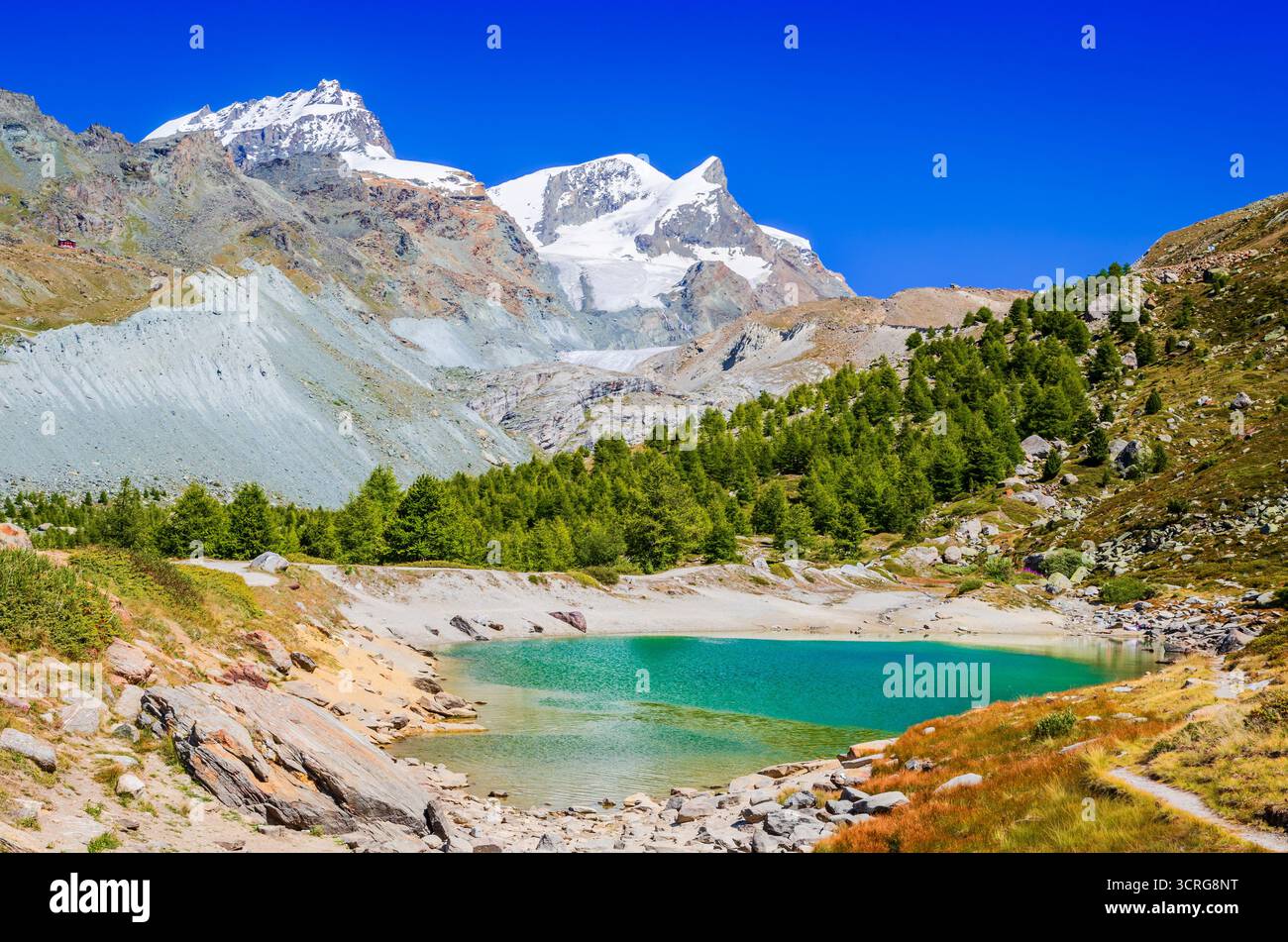 Zermatt, Schweiz. Grunsee, türkisfarbenes Wasser im Kanton Wallis, Schweizer Alpen Stockfoto