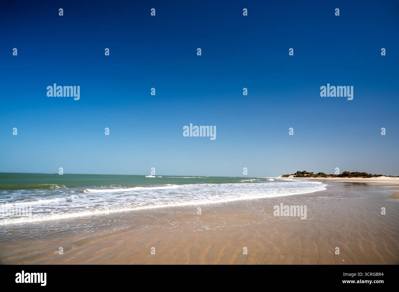 Blick auf den Strand am Cap Skirring in der Nähe der Grenze zwischen Senegal und Guinea-Bissau Stockfoto