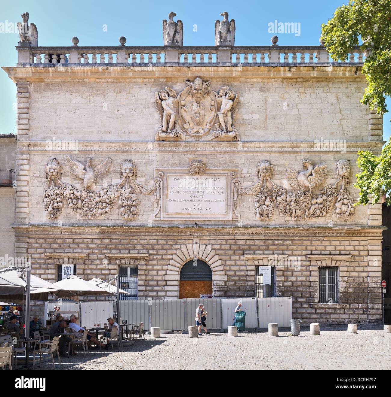 Musée de l'oeuvre, Place du Palais, in der ummauerten Stadt Avignon, Frankreich. Stockfoto