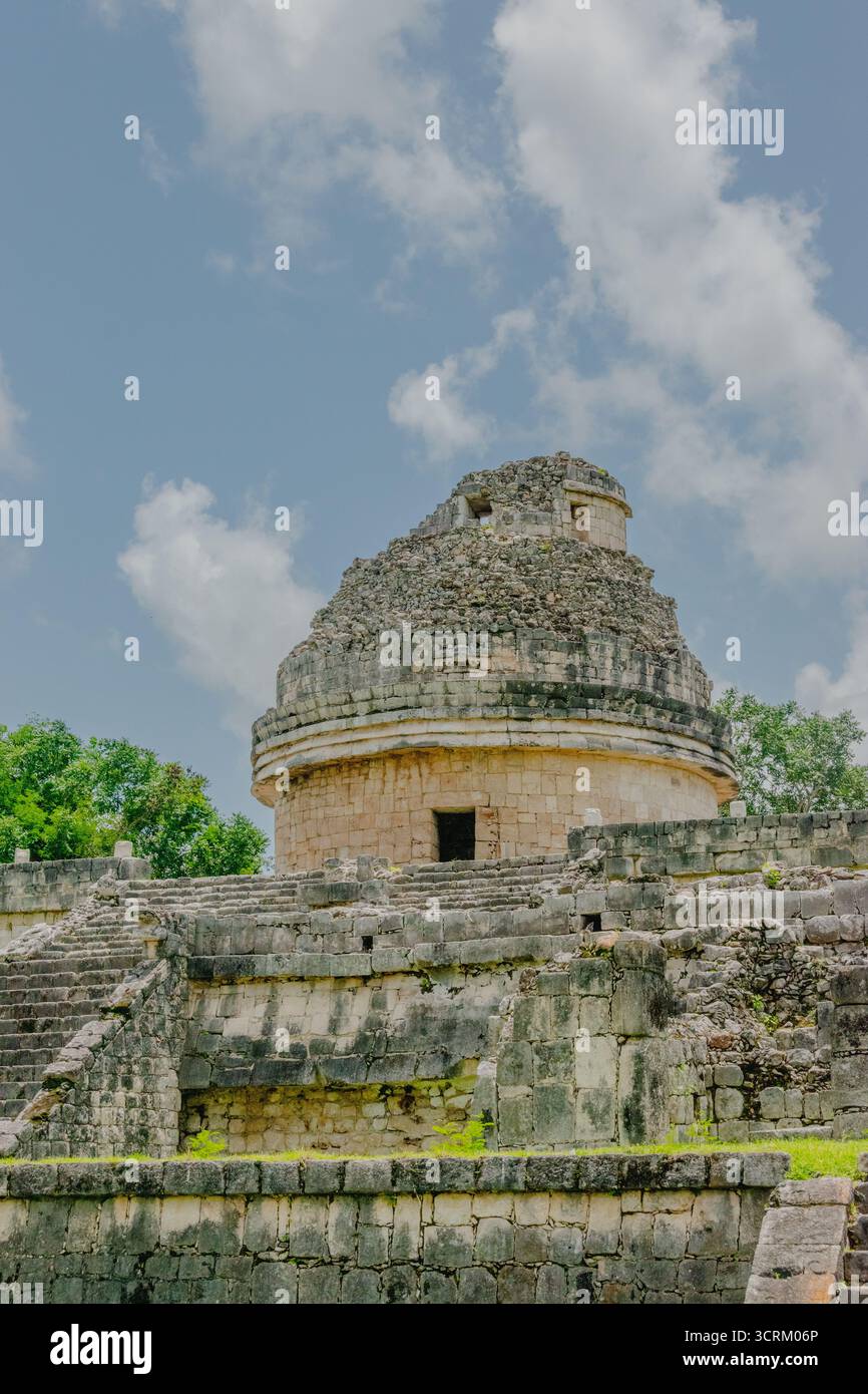 Hochsommersonne in Chichen itza Stockfoto