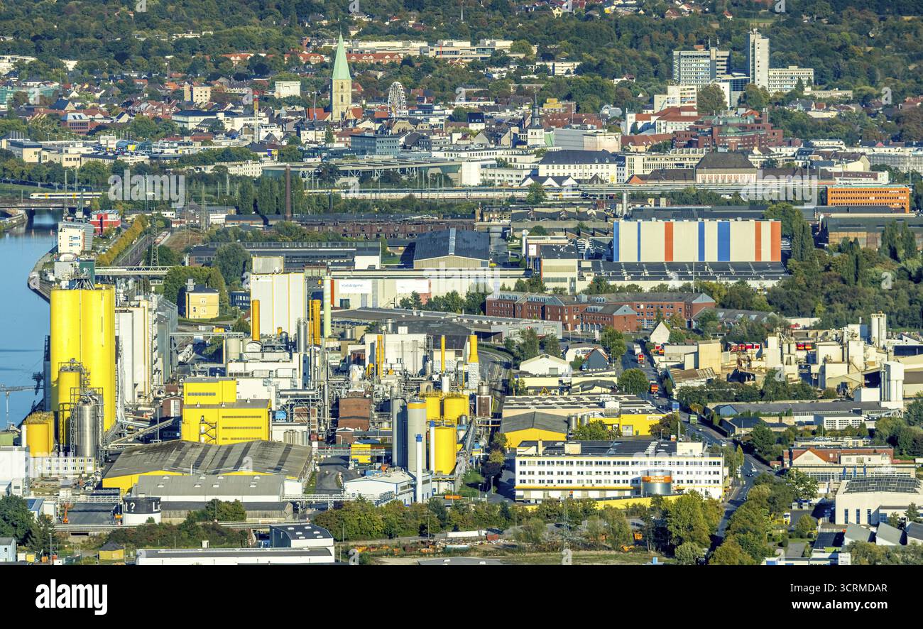 Blick aus der Vogelperspektive, Hafen mit Broekelmann Ölmühle und Blick auf die Stadt mit St. Paulskirche, Stadtteil Herringen, Hamm, Ruhrgebiet, Nordrhein-Westfalen Stockfoto