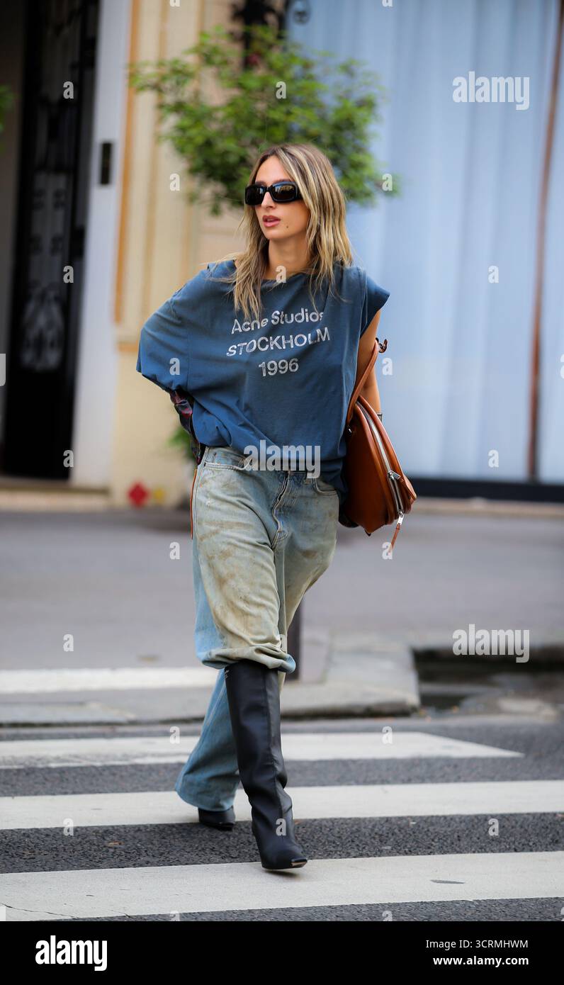 Gast bei der Acne Studio Show während der Paris Fashion Week Damenbekleidung Frühjahr/Sommer 2026, Collège des Bernardins, Paris, Frankreich (Constance Bugaut/SPP) Credit: SPP Sport Press Photo. /Alamy Live News Stockfoto