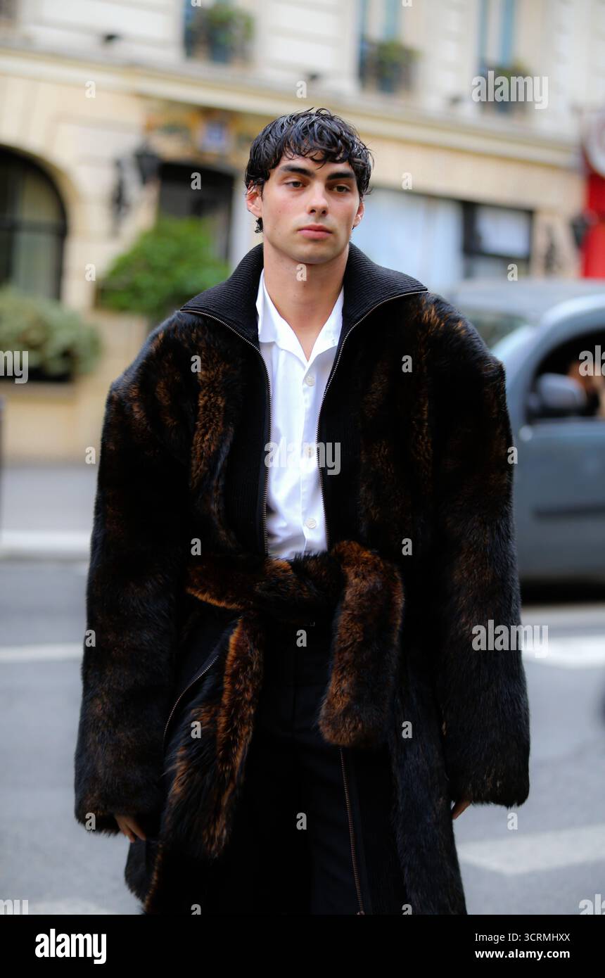 Jacob Rott bei der Acne Studio Show während der Paris Fashion Week Damenbekleidung Frühjahr/Sommer 2026, Collège des Bernardins, Paris, Frankreich (Constance Bugaut/SPP) Credit: SPP Sport Press Photo. /Alamy Live News Stockfoto