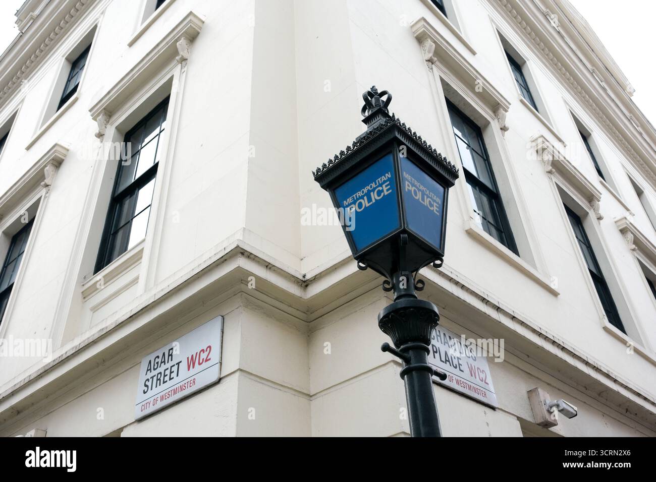 Charing Cross Polizeistation, London, Großbritannien. Oktober 2025. Metropolitan Police, BBC Undercover enthüllt Kultur des toxischen Verhaltens. Quelle: Matthew Chattle/Alamy Live News Stockfoto Charing Cross Polizeistation, London, Großbritannien. Oktober 2025. Metropolitan Police, BBC Undercover enthüllt Kultur des toxischen Verhaltens. Quelle: Matthew Chattle/Alamy Live News Stockfoto