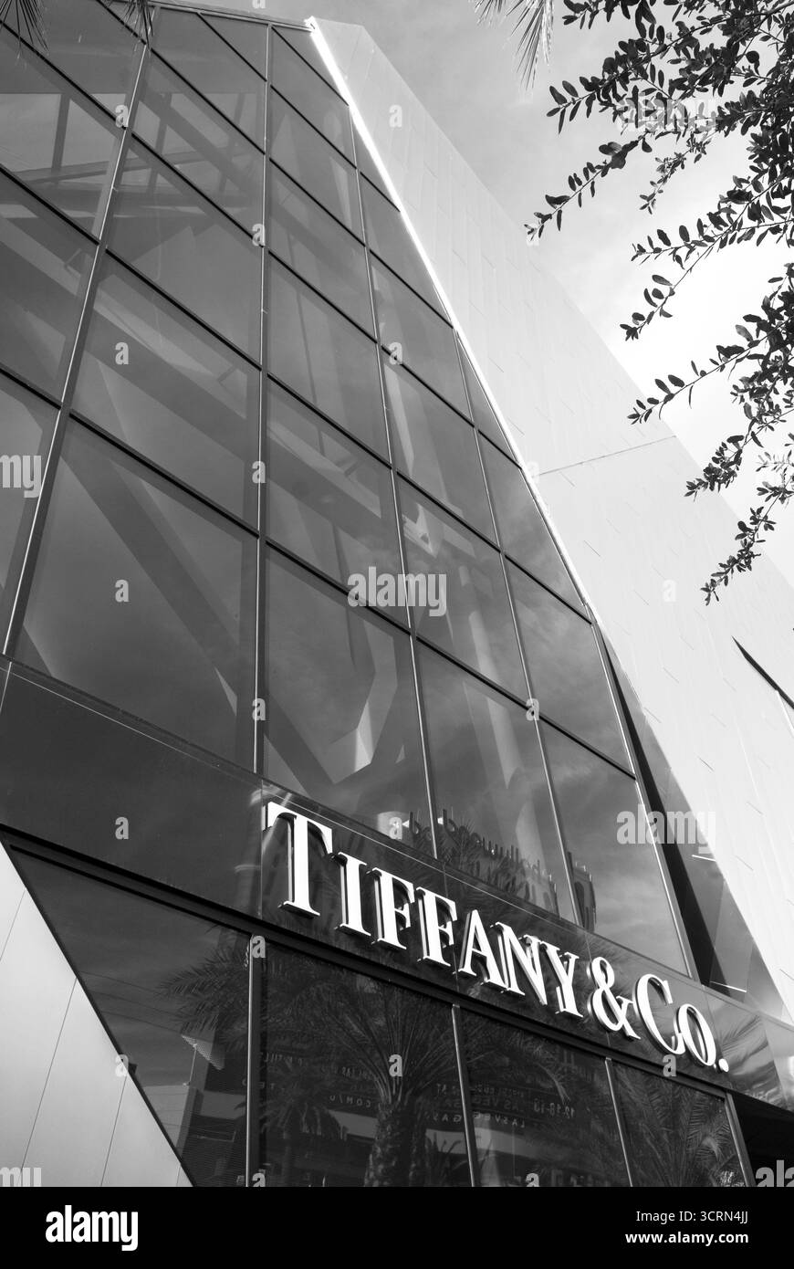 Gucci Boutique bei Tiffany & Co., Shops at Crystals, CityCenter, Las Vegas, Nevada, USA. Stockfoto