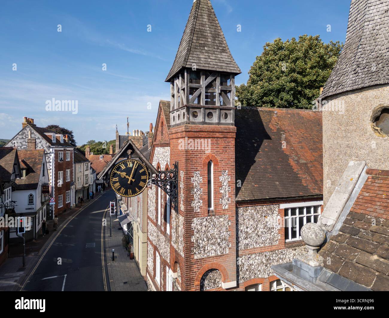 Glockenturm und Uhr St. Michael in Lewes Church East Sussex, England Stockfoto