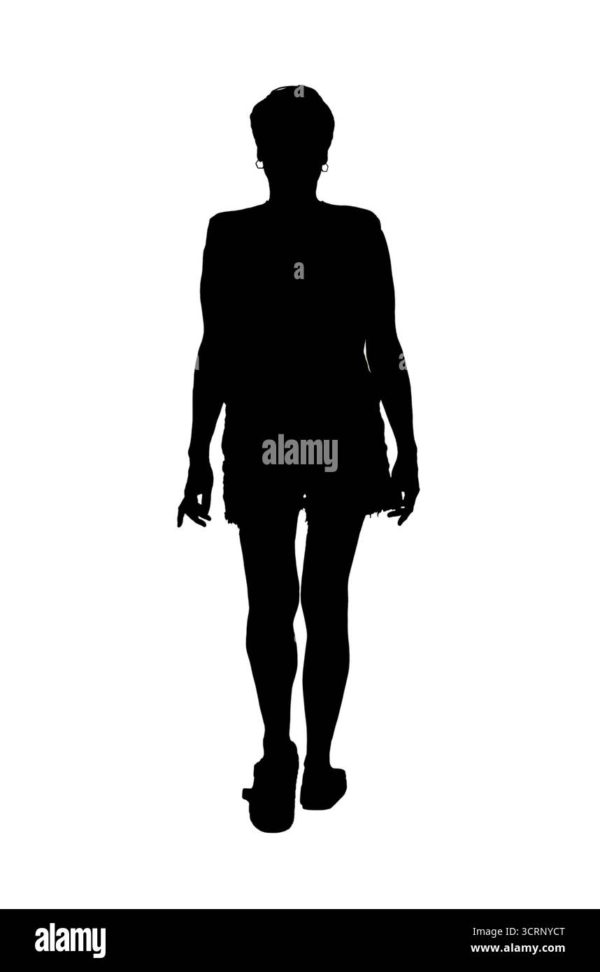 Silhouette der Rückansicht eines Vollporträts einer Frau mittleren Alters beim Gehen Stockfoto