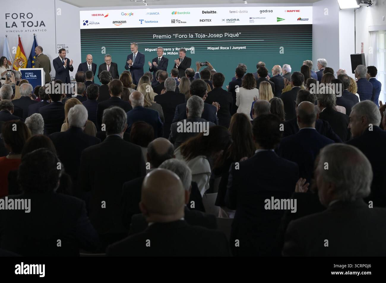 La Toja, Spanien. oktober 2025. Ausführungen von König Felipe VI. Von Spanien auf dem Atlantischen Wirtschaftsforum in La Toja. Quelle: Xan Gasalla/Alamy Live News Stockfoto