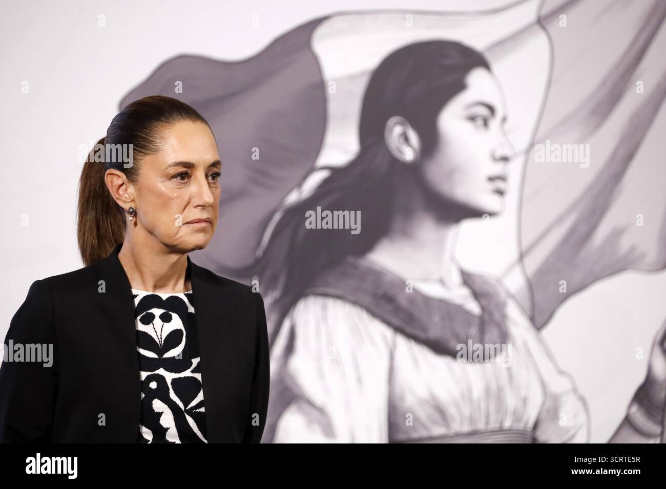 Nicht exklusiv: Die mexikanische Präsidentin Claudia Sheinbaum Pardo spricht über die Regulierung, Überwachung, den Transport und die Verteilung von Gas oder Kraftstoffen durch Stockfoto