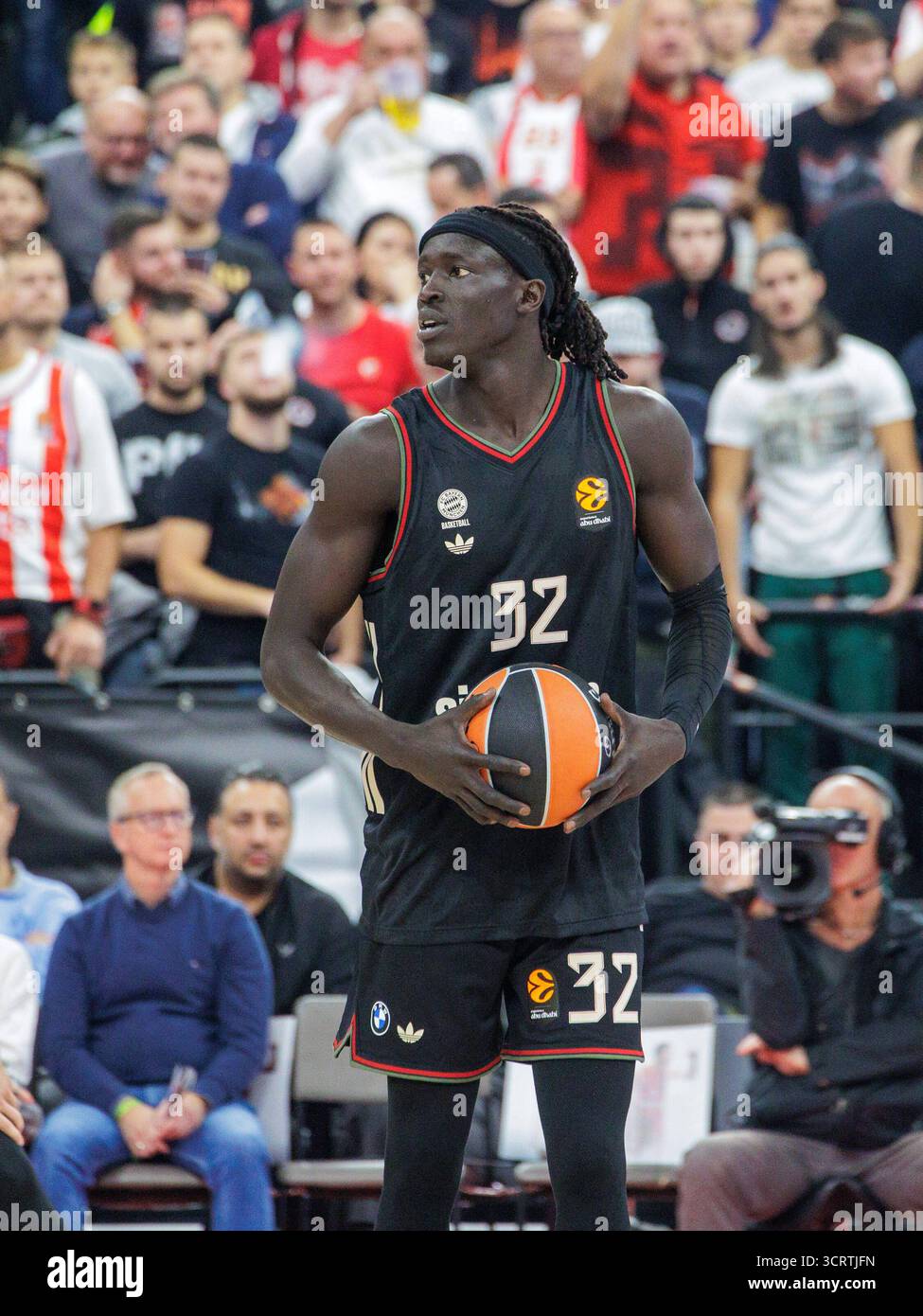 Bayerns 32 Wenyen GABRIEL. Basketball: Bayern - Roter Stern Belgrad 97:88. Euroleague, FC Bayern Basketball - Crvena Zvezda Meridianbet Belgrad, Spieltag 2, Saison 2025-2026, am 2.10.2025 in München, S A P G A R D E N, Deutschland. Quelle / Copyright / Credit : Oryk HAIST *** Bayerns 32 Wenyen GABRIEL Basketball Bayern Red Star Belgrad 97 88 Euroleague, FC Bayern Basketball Crvena Zvezda Meridianbet Belgrad, Spieltag 2, Saison 2025 2026, am 2 10 2025 in München, S A P G A R D E N, Deutschland Quelle Copyright Credit Oryk HAIST xBASKETBALL-BAYERN-ROTER_STERNx Stockfoto