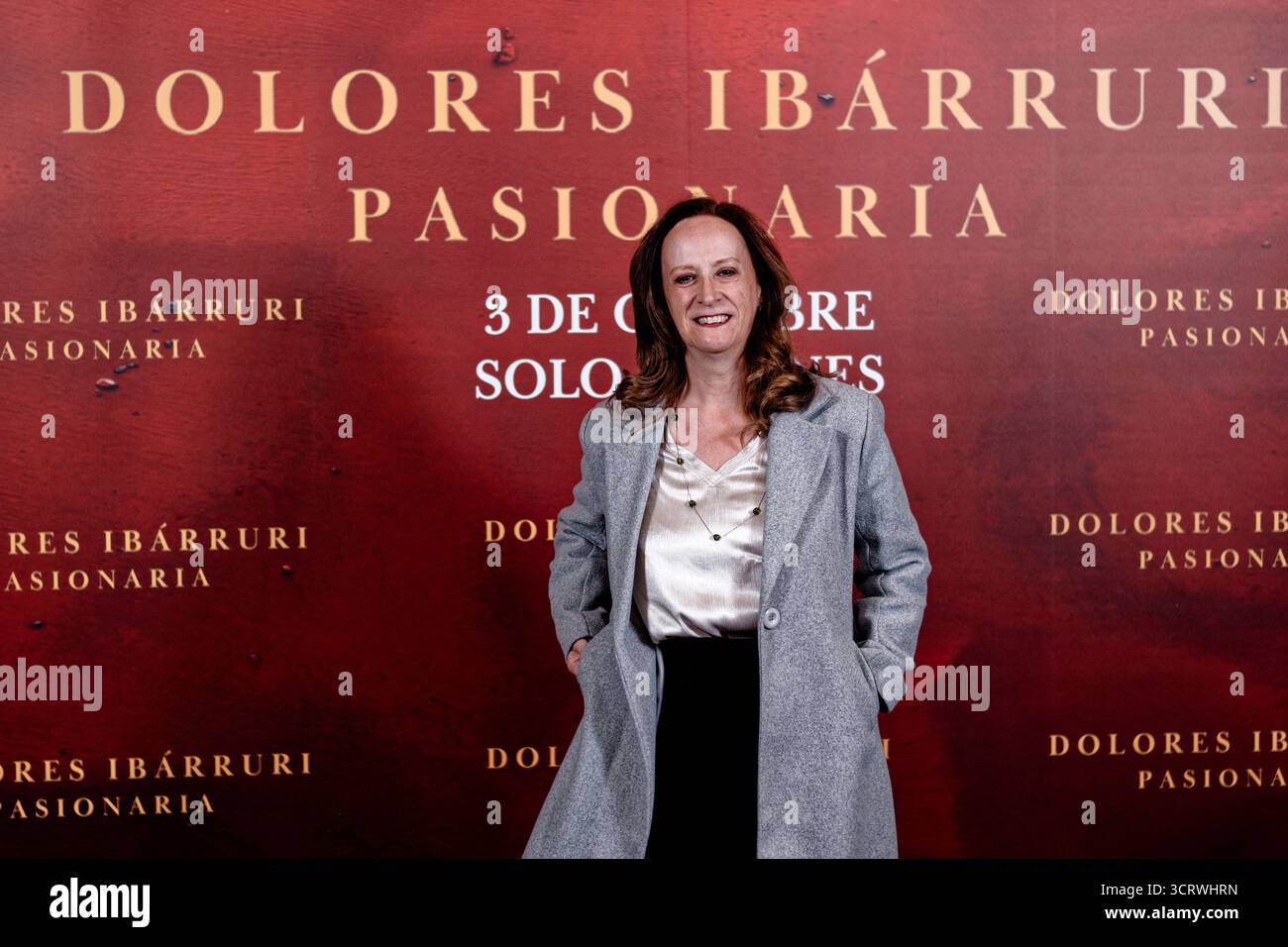Proyecciones Cinema, Madrid, Spanien. Oktober 2025. Fotoaufruf zur Premiere des Dokumentarfilms „Dolores Ibarruri, Pasionaria“. Karmele Aramburu (Filmschauspielerin). Quelle: EnriquePSans/Alamy Live News Stockfoto