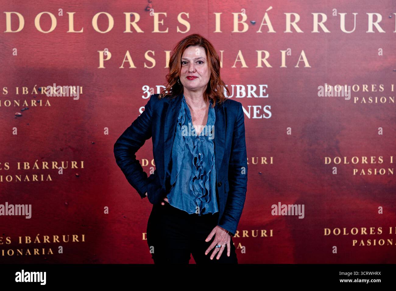 Proyecciones Cinema, Madrid, Spanien. Oktober 2025. Fotoaufruf zur Premiere des Dokumentarfilms „Dolores Ibarruri, Pasionaria“. Natalie Pinot (Schauspielerin). Quelle: EnriquePSans/Alamy Live News Stockfoto