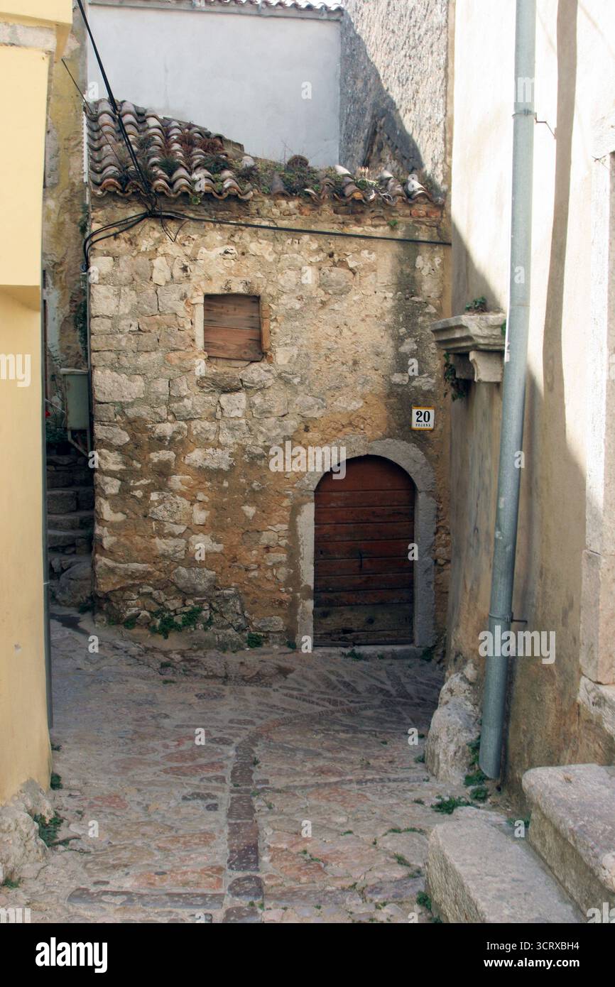 Alte adriatische Stadt Vrbnik Steinstraße, Insel Krk, Kvarner Bucht, Kroatien Stockfoto