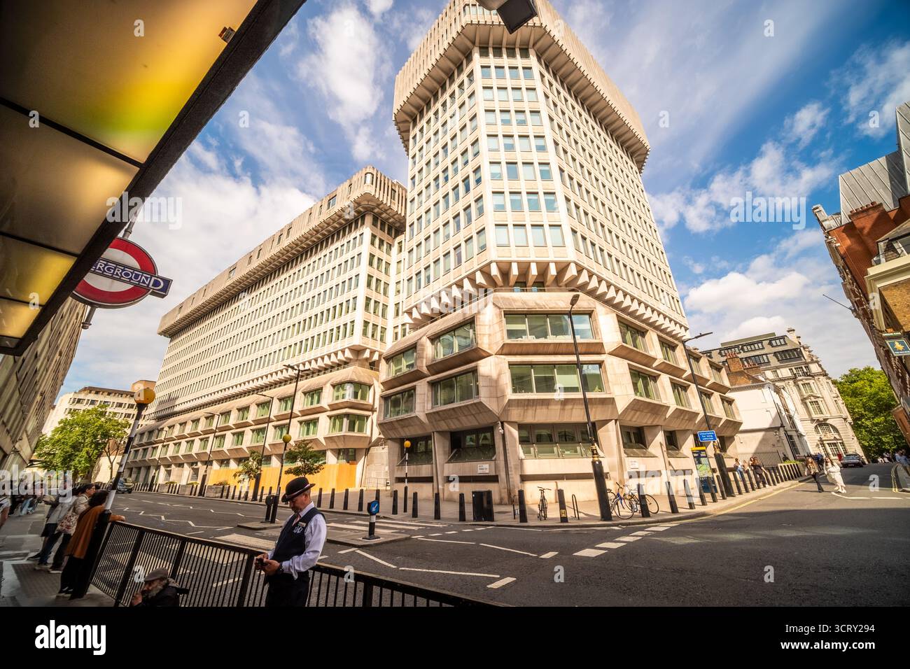 LONDON, 23. AUGUST 2025: Crown Prosecution Service, Government Legal Department & Attorney General's Office. Regierungsgebäude des Vereinigten Königreichs. SW1 Westminster Stockfoto