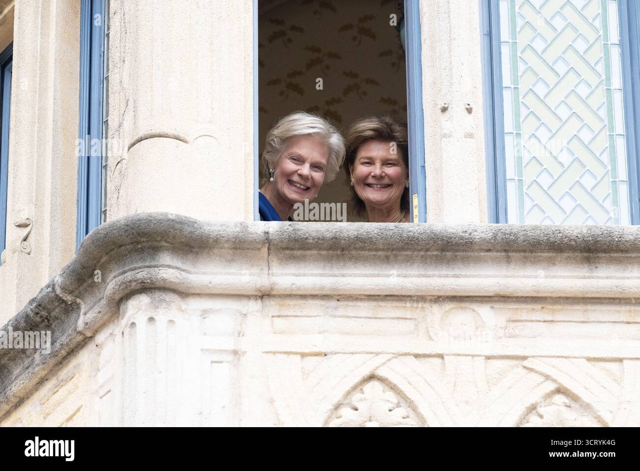 Luxemburg, Luxemburg. Oktober 2025. Prinzessin Marie-Astrid von Luxemburg und Prinzessin Margaretha von Luxemburg bei der Abdankung des Großherzogs Henri im Großherzoglichen Palast in Luxemburg am 3. Oktober 2025. Luxemburg wird heute einen neuen Souverän auf den Thron setzen, und Prinz Guillaume wird seinen Vater, Großherzog Henri, abdanken, der am selben Tag offiziell abdankt und eine 25-jährige Herrschaft beendet. Foto: David NIVIERE/ABACAPRESS.COM Credit: Abaca Press/Alamy Live News Stockfoto