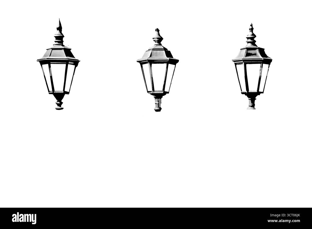 Eine Lampe mit einem transparenten Gehäuse zum Schutz der Flamme oder elektrischen Glühlampe Stockfoto