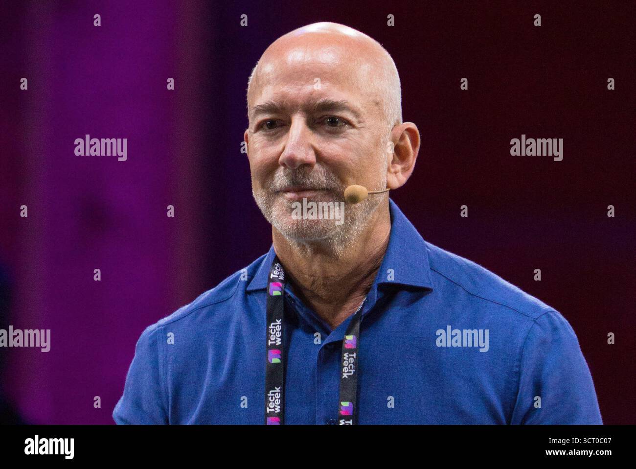 Turin, Italien. Oktober 2025. US-amerikanischer Geschäftsmann Jeff Bezos auf der Bühne der Italienischen Tech Week 2025. Quelle: Marco Destefanis/Alamy Live News Stockfoto