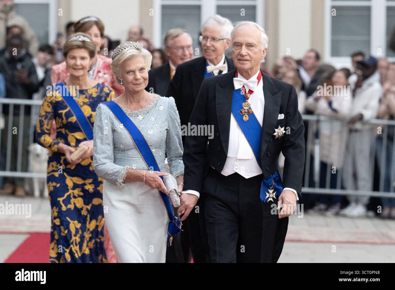 Luxemburg, Luxemburg. Oktober 2025. Prinzessin Marie Astrid von Österreich und Erzherzog Carl Christian von Österreich nehmen an einem Galadinner im Großherzoglichen Palast während der Abdankung von Großherzog Henri von Luxemburg und der Thronbesteigung seiner Königlichen Hoheit Kronprinz Guillaume am 3. Oktober 2025 in Luxemburg teil. Foto: David NIVIERE/ABACAPRESS.COM Credit: Abaca Press/Alamy Live News Stockfoto