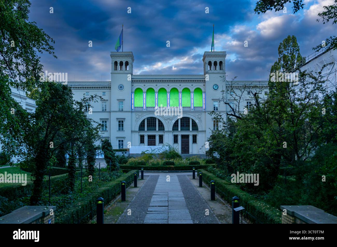 Hamburger Bahnhof - Nationalgalerie der Gegenwart – Museum für zeitgenössische Kunst, Berlin, Deutschland. Stockfoto