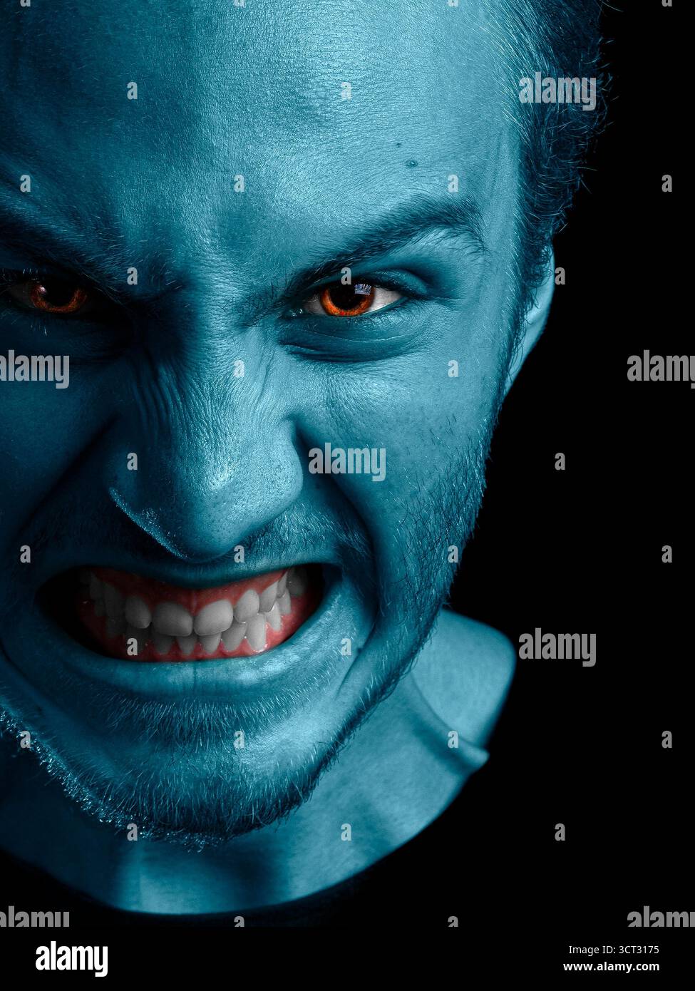 Wut - Wut aus nächster Nähe mit blauer Haut Stockfoto