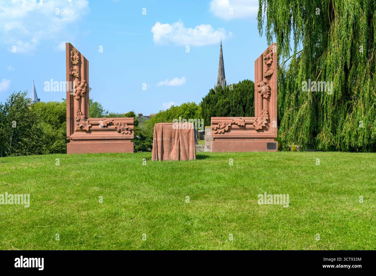 Blick vom Millais Aussichtspunkt in Bellwood Park mit Blick auf den Turm der St. Mathew's Church, Perth, Perth und Kinross, Schottland, Großbritannien Stockfoto