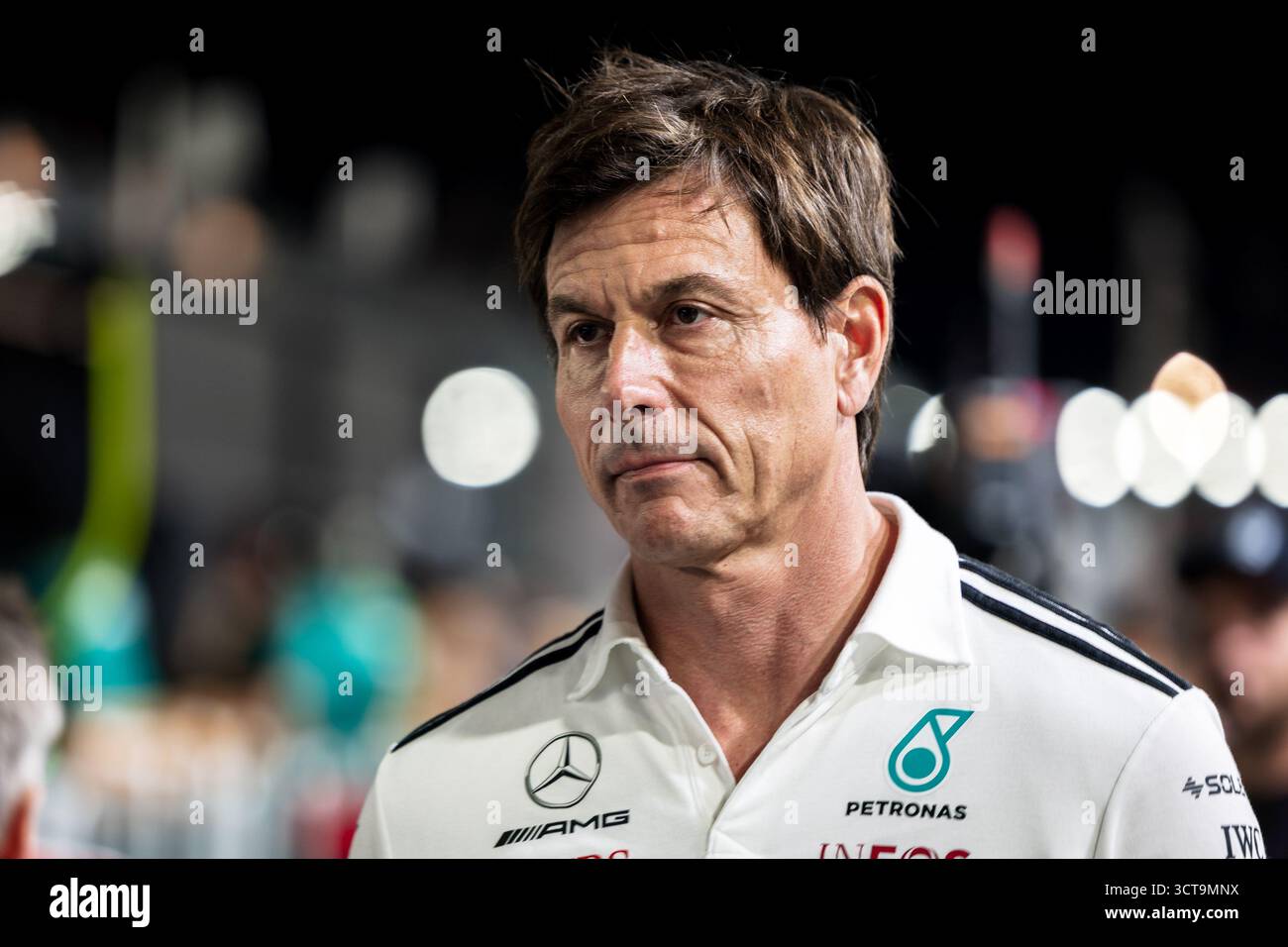 Marina Bay Street Circuit, Singapur, Singapur. 5.Oktober 2025; Toto Wolff aus Österreich und Mercedes-AMG PETRONAS F1 Team während des Grand Prix von Singapur Credit: Jay Hirano/AFLO/Alamy Live News Stockfoto