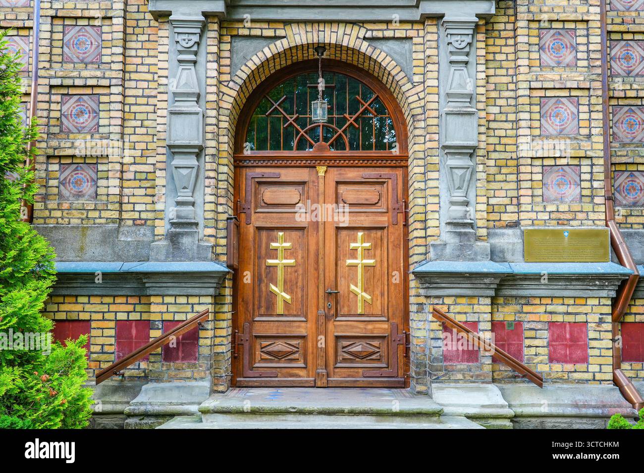 Die Kathedrale von Pärnu in Estland ist ein historisches religiöses Gebäude der estnischen Apostolischen Orthodoxen Kirche im altrussischen Stil Stockfoto