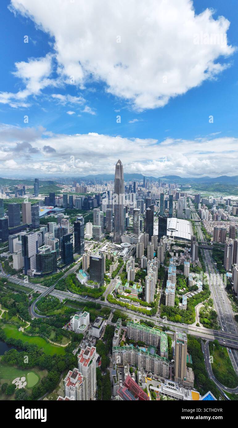 Luftaufnahmen des Liuxiandong Campus der Shenzhen Berufs- und Technischen Universität im Bezirk Nanshan, Shenzhen Stockfoto Luftaufnahmen des Liuxiandong Campus der Shenzhen Berufs- und Technischen Universität im Bezirk Nanshan, Shenzhen Stockfoto