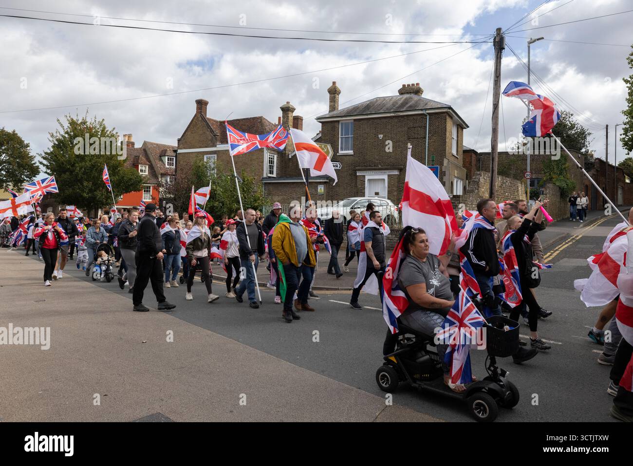 Die Marktstadt Faversham in Kent, die zum Mittelpunkt eines außergewöhnlichen Kampfes zwischen Demonstranten und Anti-Rassismus-Aktivisten geworden ist. Stockfoto