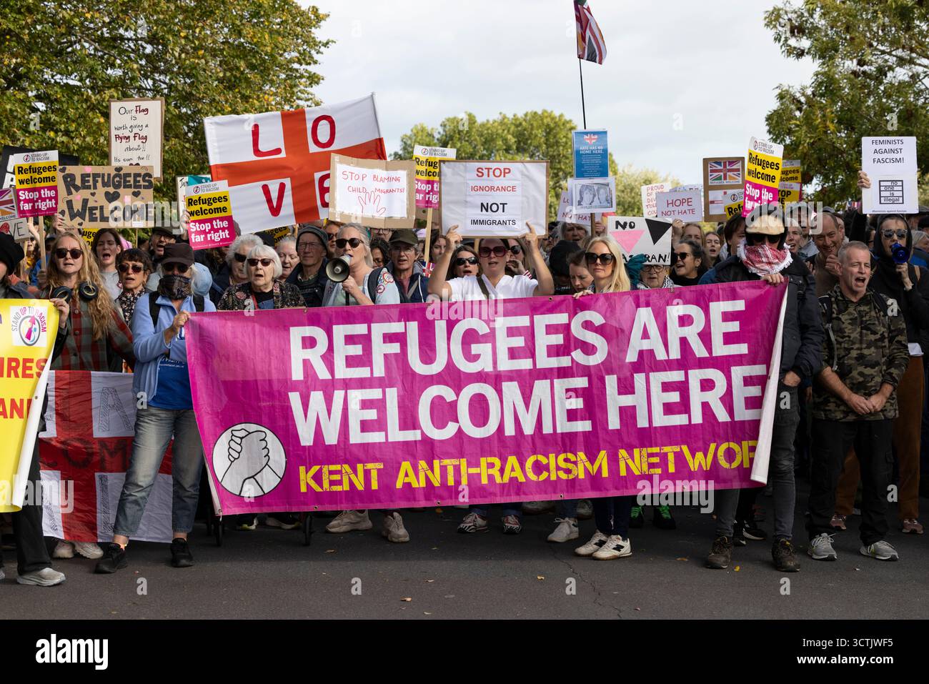 Die Marktstadt Faversham in Kent, die zum Mittelpunkt eines außergewöhnlichen Kampfes zwischen Demonstranten und Anti-Rassismus-Aktivisten geworden ist. Stockfoto