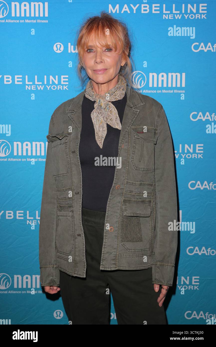 New York, USA. Oktober 2025. NEW YORK, NEW YORK – 06. OKTOBER: Rosanna Arquette, nimmt am 6. Oktober 2025 an der Benefizveranstaltung This Is Crazy NAMI im Symphony Space in New York Teil. Die Sonderveranstaltung unterstützte die National Alliance on Mental Disease (NAMI) und vereinte Künstler, Befürworter und Gemeindemitglieder, um das Bewusstsein für psychische Gesundheitsinitiativen zu schärfen und Mittel für diese zu finanzieren. (Foto: Giada Papini Rampelotto/EuropaNewswire/SIPA USA) Credit: SIPA USA/Alamy Live News Stockfoto