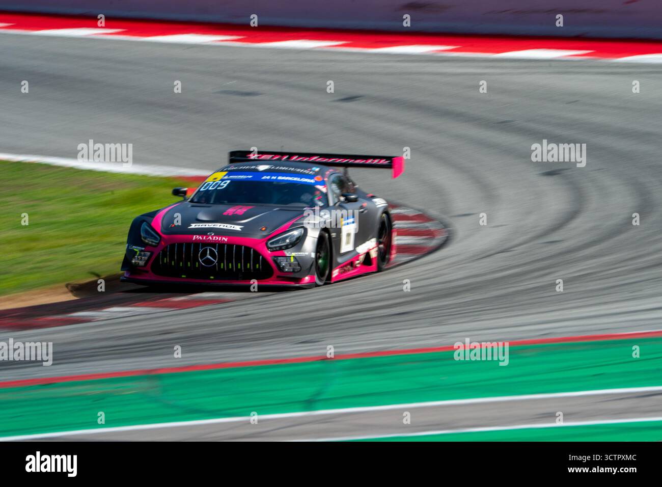 HOFOR Racing Mercedes Early Race, Michelin 24H von Barcelona 2025, Circuit de Barcelona - Catalunya, Barcelona, Spanien Stockfoto