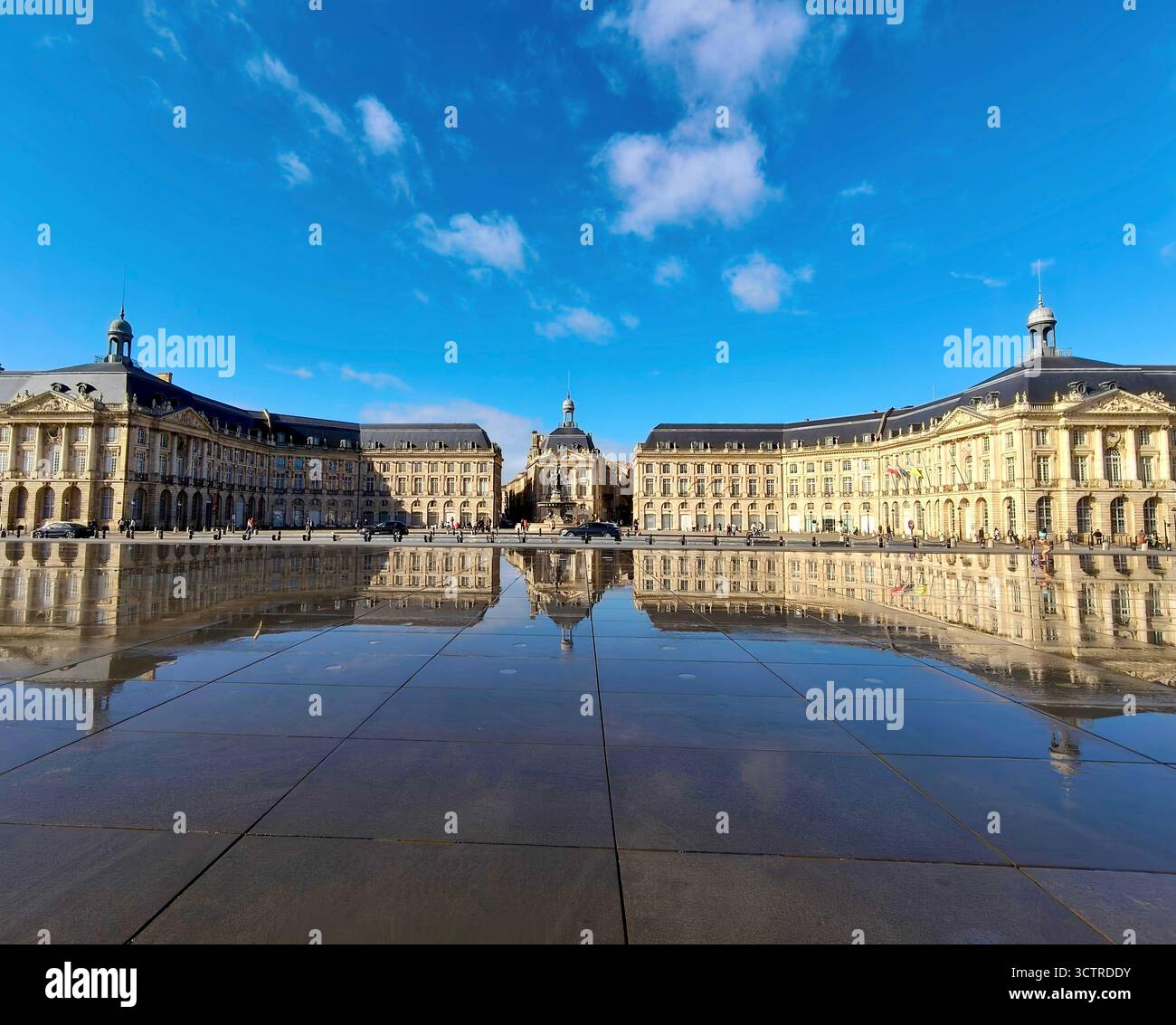 Place de la Bourse, Frankreich - Smartphone-aufgenommenes Stockfoto