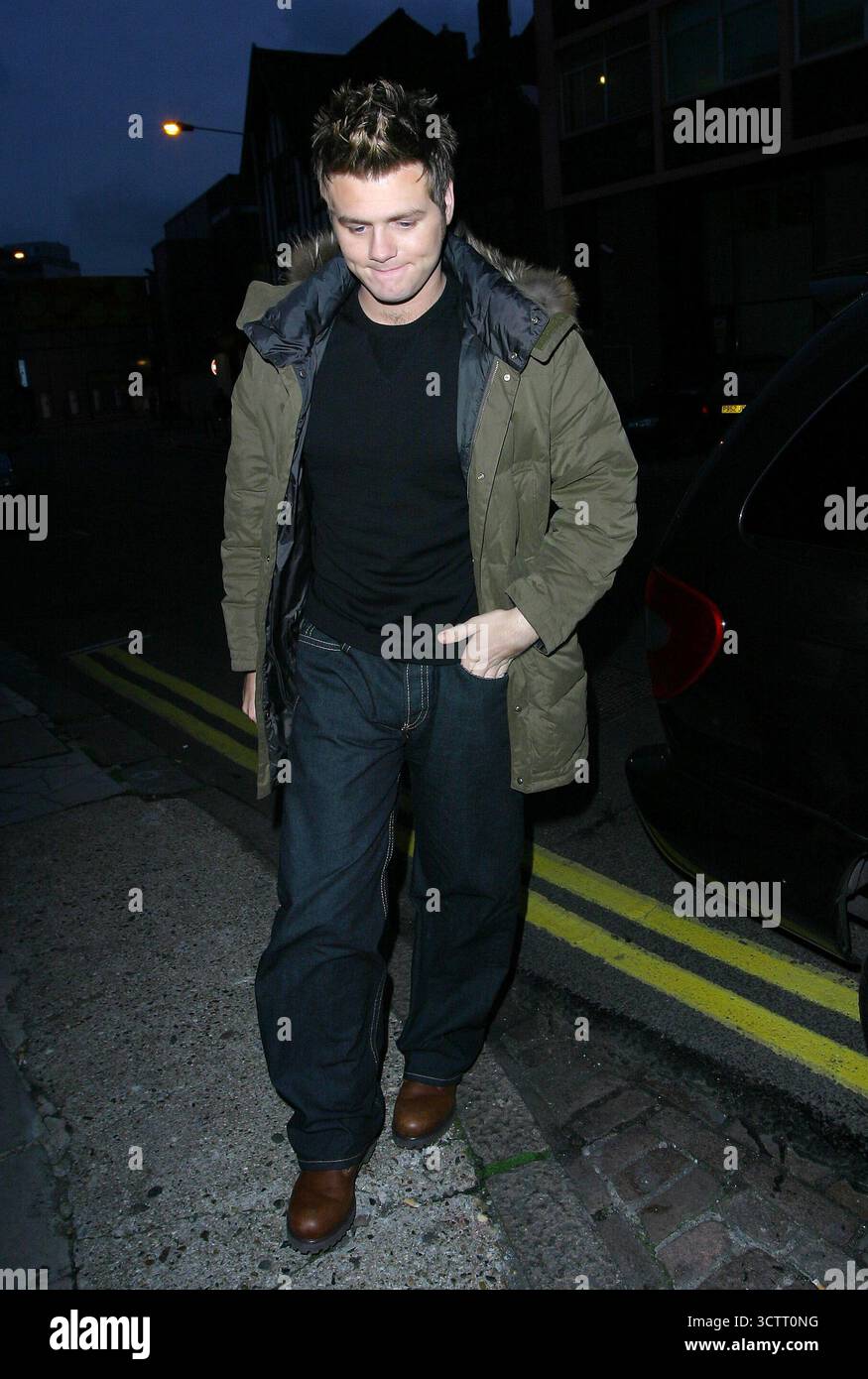 Bryan McFadden aus Westlife, vor dem MTV TRL Studio in Camden, London - 20/11/03 Stockfoto