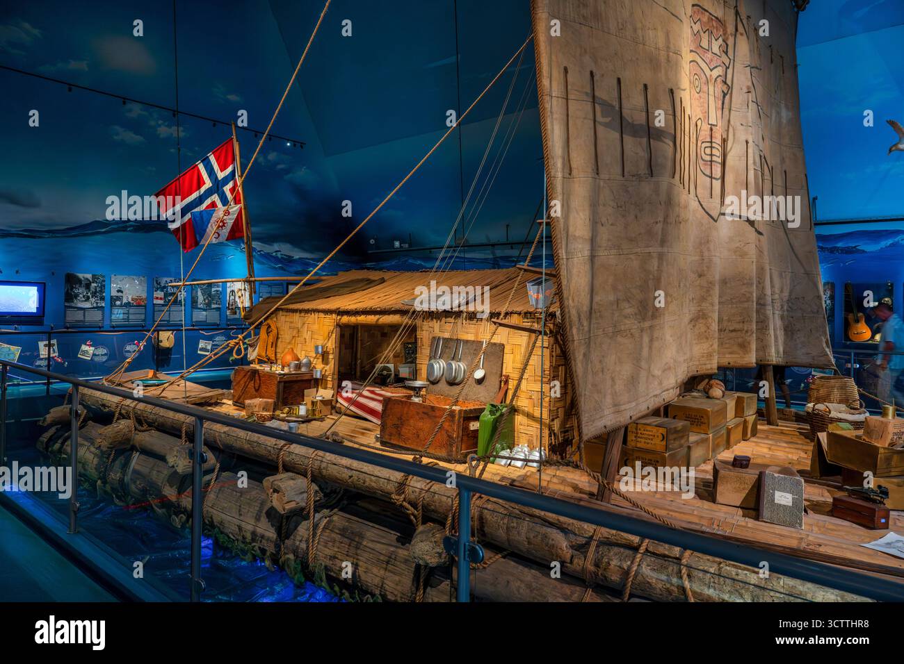 Thor Heyerdahls Balsa-Holzfloß Kon-Tiki im Kon-Tiki Museum auf der Halbinsel Bygdøy im Inneren Oslofjord, Oslo, Norwegen, Nordeuropa Stockfoto Thor Heyerdahls Balsa-Holzfloß Kon-Tiki im Kon-Tiki Museum auf der Halbinsel Bygdøy im Inneren Oslofjord, Oslo, Norwegen, Nordeuropa Stockfoto