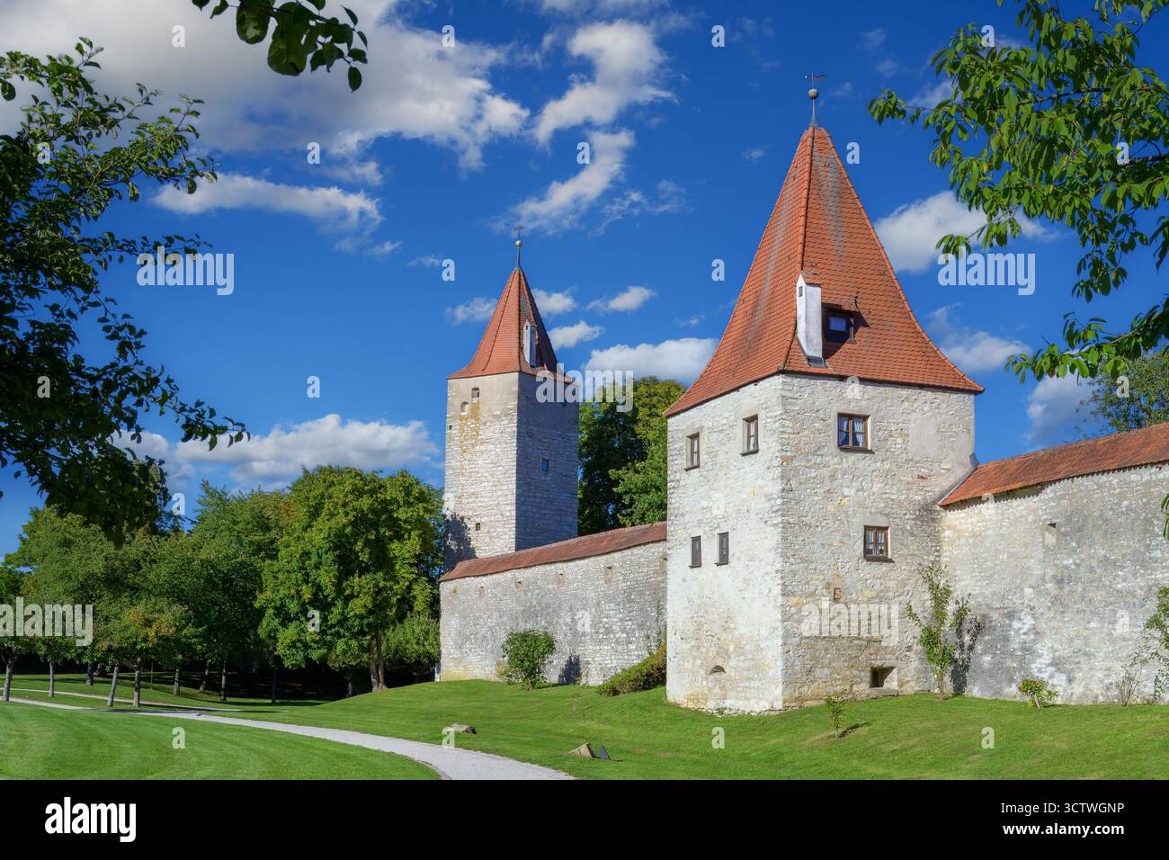 Türme der historischen Stadtmauer in Berching (Bayern, Deutschland) Stockfoto