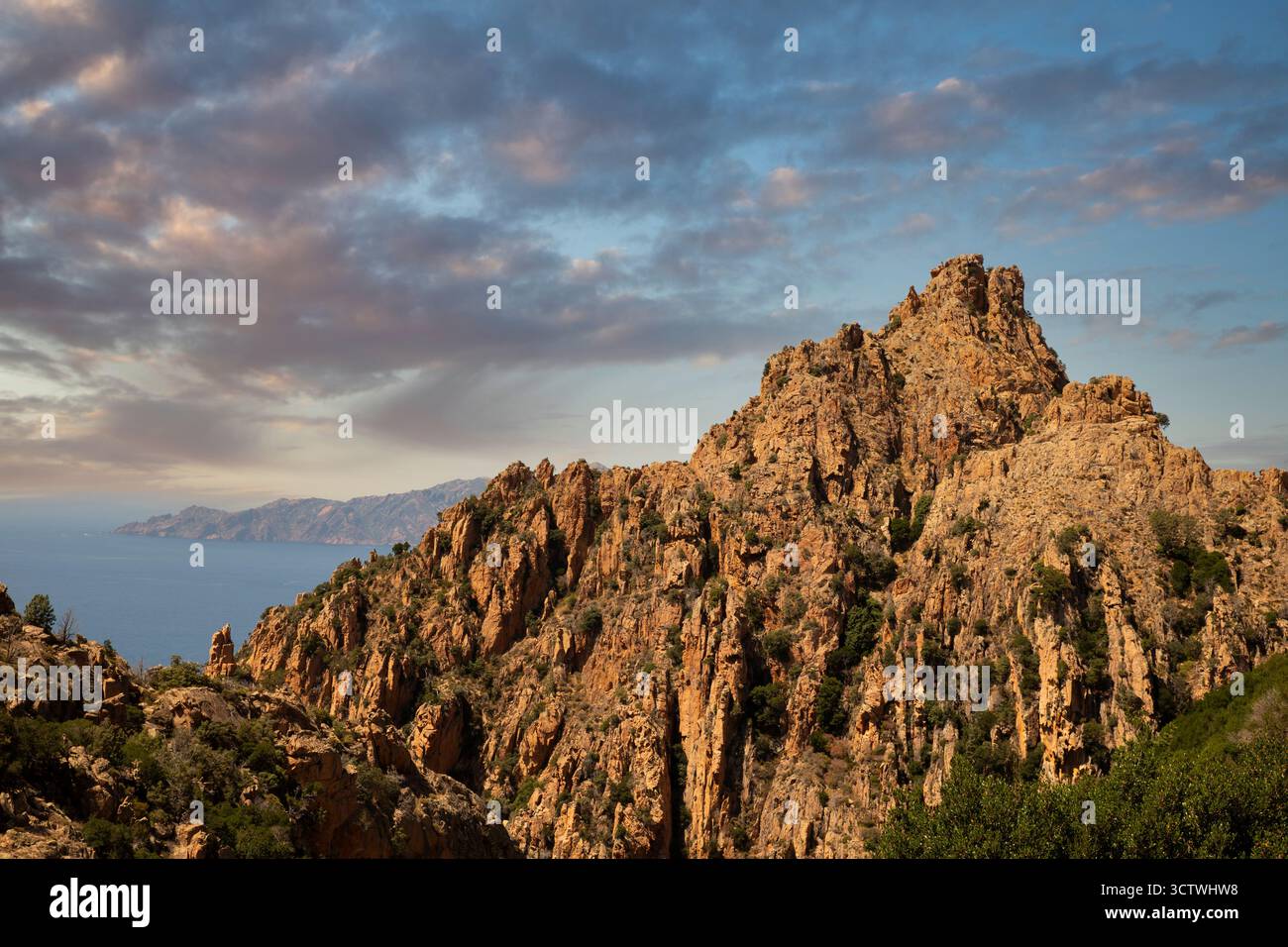 Im Sommer zwischen Ajaccio und Calvi auf Korsika, Frankreich, befindet sich das UNESCO-Weltkulturerbe Calanques de Piana Stockfoto