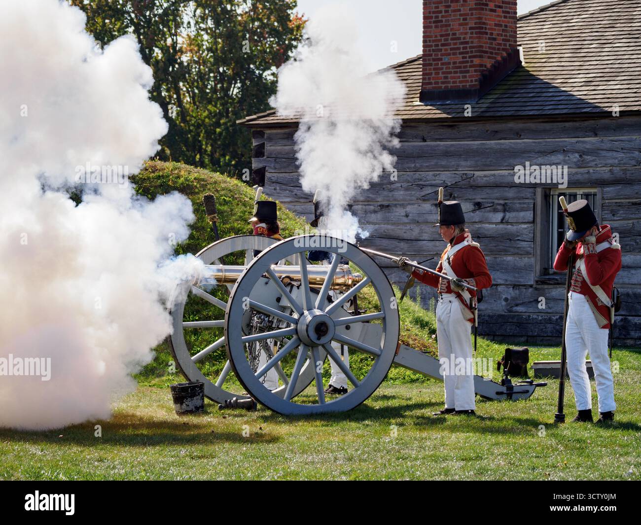 Der Kanon erschossen, Fort George, Niagara-on-the-Lake, Ontario, Kanada Stockfoto