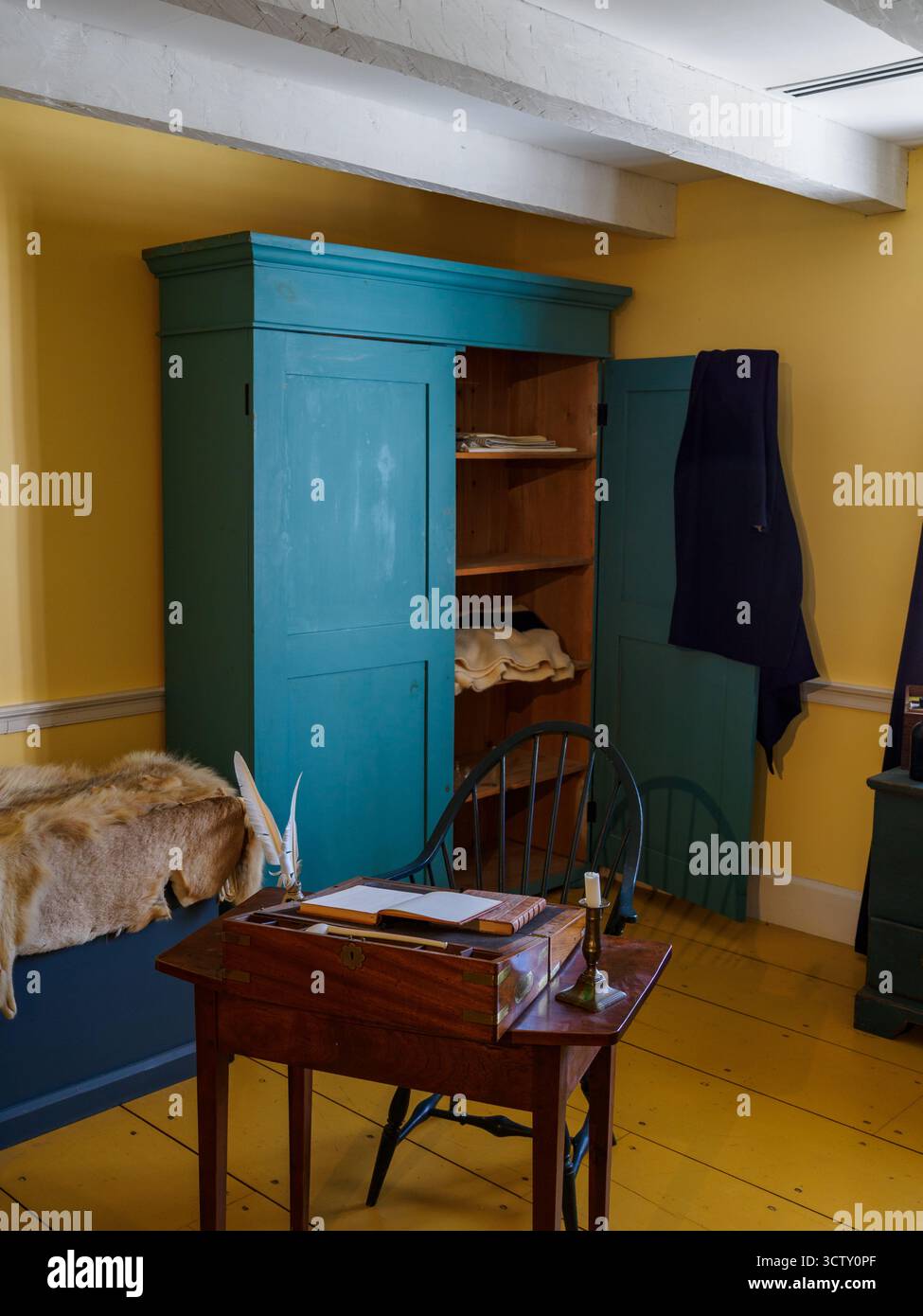 Fort George, das Schlafzimmer im Offiziersquartier. Fort George, Niagara-on-the-Lake, Ontario, Kanada Stockfoto