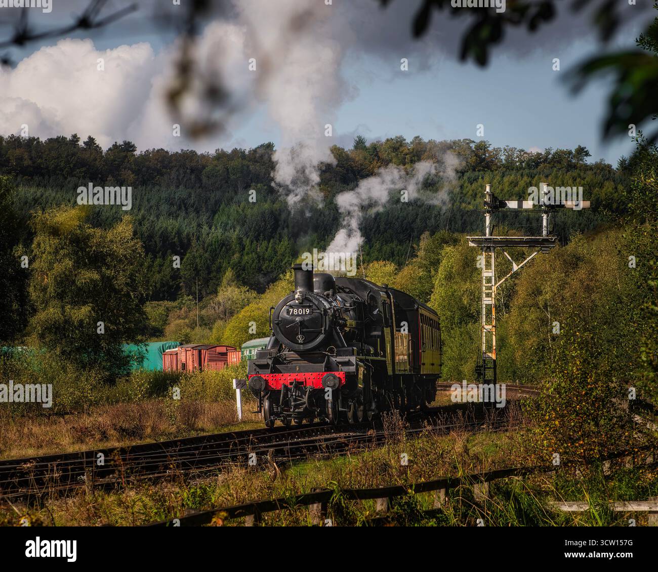 Der Panzermotor kommt in Levisham an Stockfoto