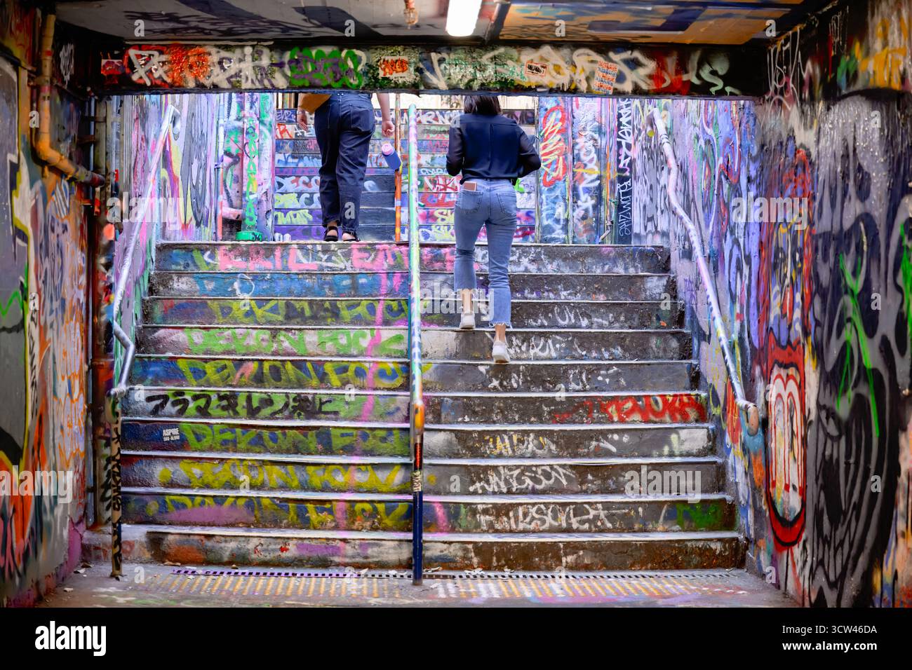 Sydney, Australien – September 2025: Graffiti-Tunnel an der Universität von Sydney, Wahrzeichen der Jugendkultur, urbaner Stadtgrunge Stockfoto