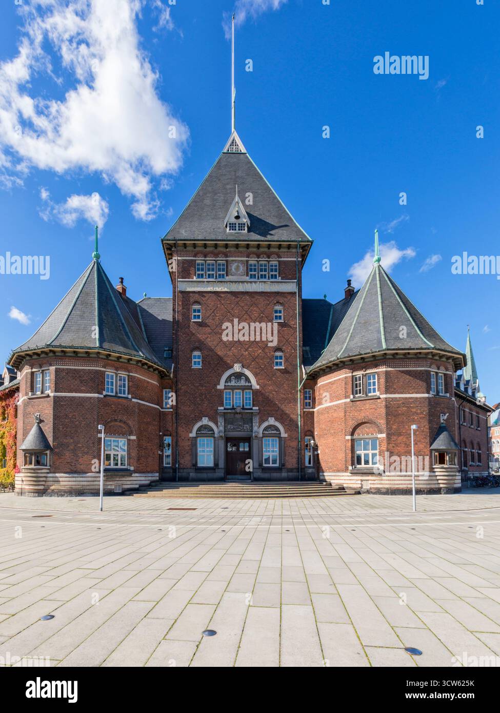 Historisches königliches Zollhaus aus dem 19. Jahrhundert in Aarhus, Dänemark Stockfoto