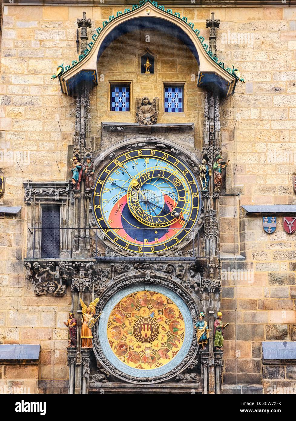 Prager Astronomische Uhr Orloj Mittelalterlicher Turm Historisches Denkmal Zodiac Zifferblatt Dekorative Kunst Architekturdetail Tschechisches Erbe. Ultrahohe Auflösung Stockfoto