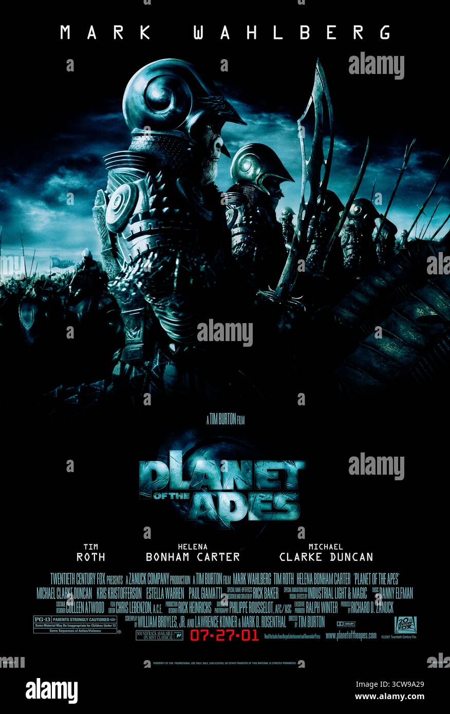 Planet of the Apes (2001) von Tim Burton mit Mark Wahlberg, Tim Roth und Helena Bonham Carter. Ein verlorener Astronaut landet auf einem Planeten, der von intelligenten Affen regiert wird und um die Freiheit kämpft. Foto eines Original-Posters aus dem Jahr 2001 (USA), das NUR FÜR REDAKTIONELLE ZWECKE VERWENDET WIRD. Quelle: BFA / 20th Century Fox Stockfoto