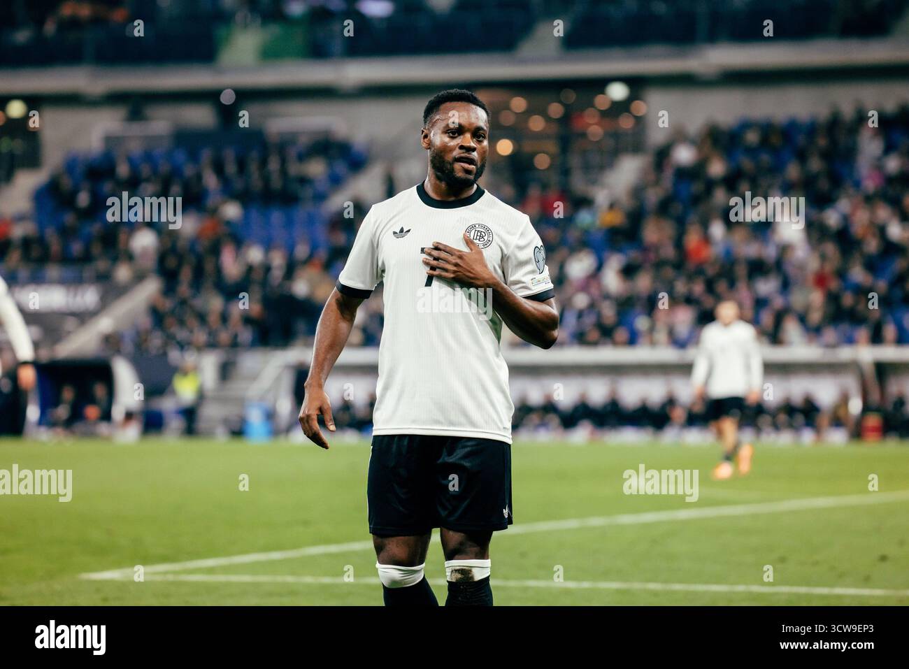 Sinsheim, Deutschland. Oktober 2025. Sinsheim, Deutschland, 10. Oktober 2025 Ridle Baku (#7 - Deutschland) während des UEFA-Qualifikationsspiels zwischen Deutschland und Luxemburg in der PreZero Arena in Sinsheim. (Gabor Baumgarten/SPP) Credit: SPP Sport Press Photo. /Alamy Live News Stockfoto